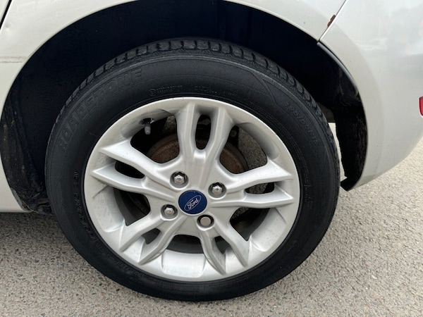 Used Ford Fiesta 2017 for sale - 76256027: Photo 47