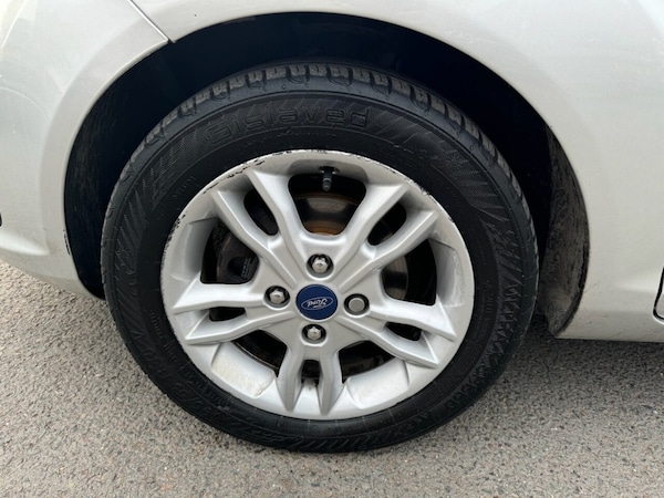 Used Ford Fiesta 2017 for sale - 76256027: Photo 48