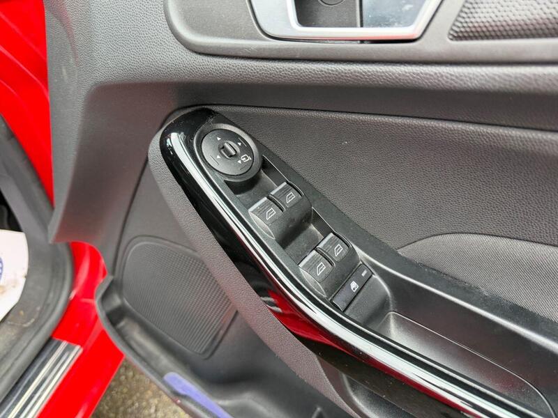 Used Ford Fiesta 2015 for sale - 77149278: Photo 41