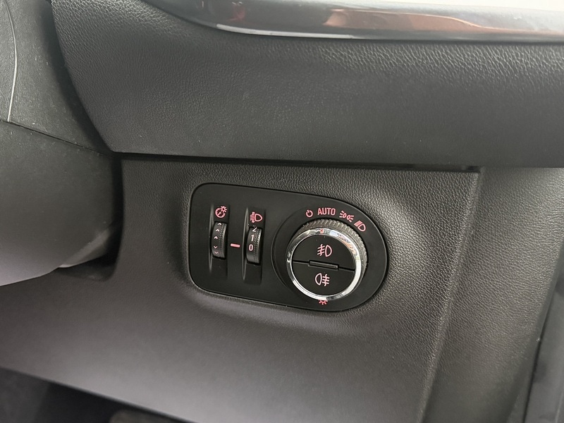 Used Vauxhall Corsa 2016 for sale - 77298327: Photo 46