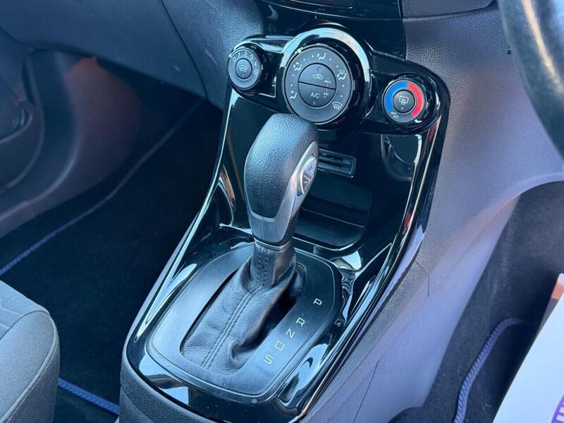 Used Ford Fiesta 2015 for sale - 77149379: Photo 29