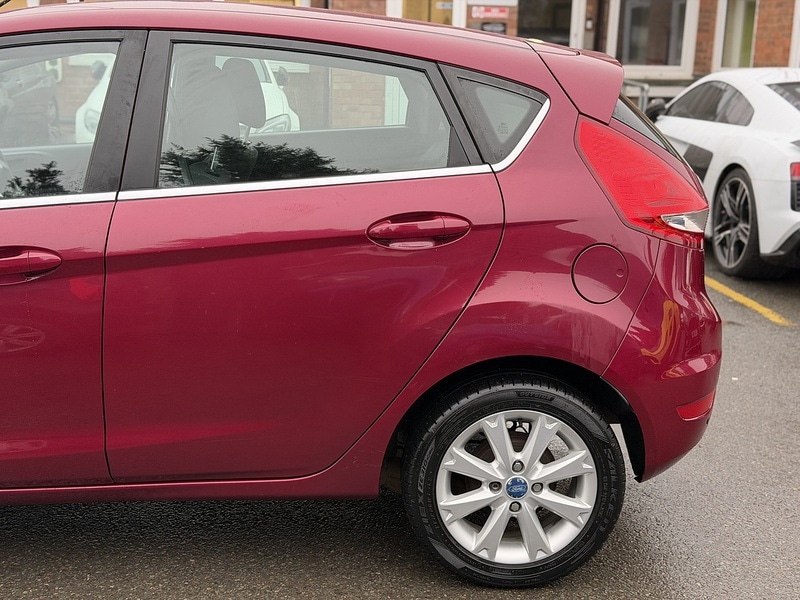 Used Ford Fiesta 2010 for sale - 77149302: Photo 12