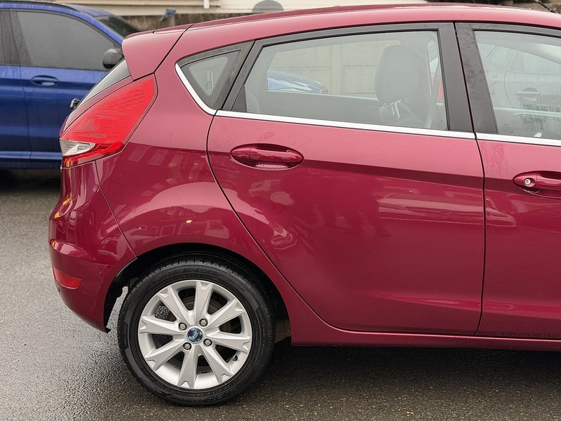 Used Ford Fiesta 2010 for sale - 77149302: Photo 15