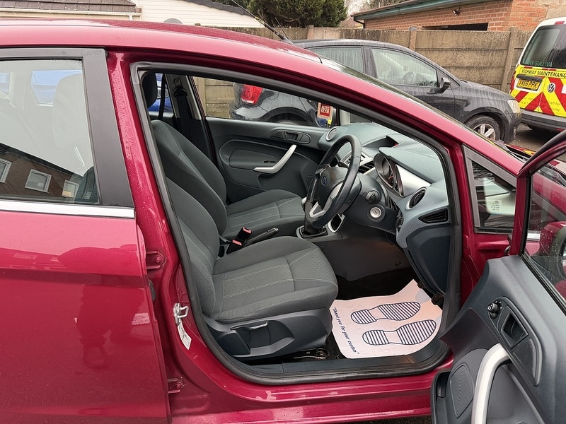 Used Ford Fiesta 2010 for sale - 77149302: Photo 17