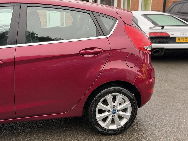 Used Ford Fiesta 2010 for sale - 77149302: Photo 9