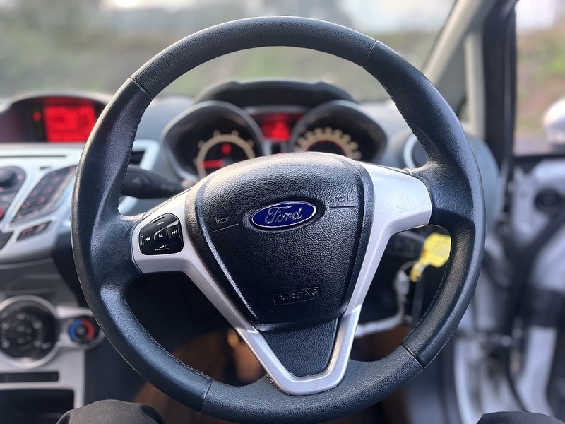 Used Ford Fiesta 2011 for sale - 77313792: Photo 15