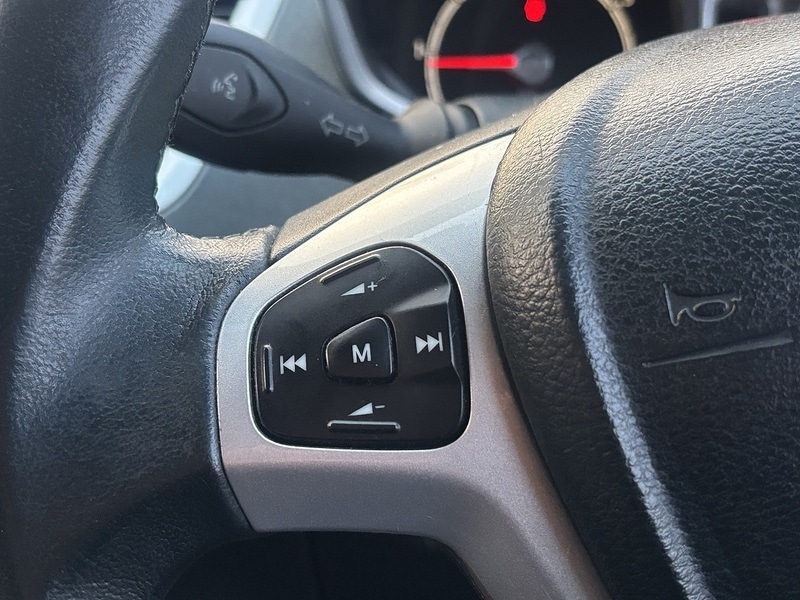 Used Ford Fiesta 2011 for sale - 77313792: Photo 16