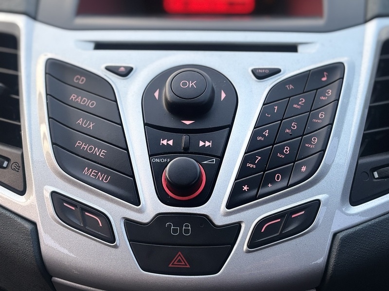 Used Ford Fiesta 2011 for sale - 77313792: Photo 20