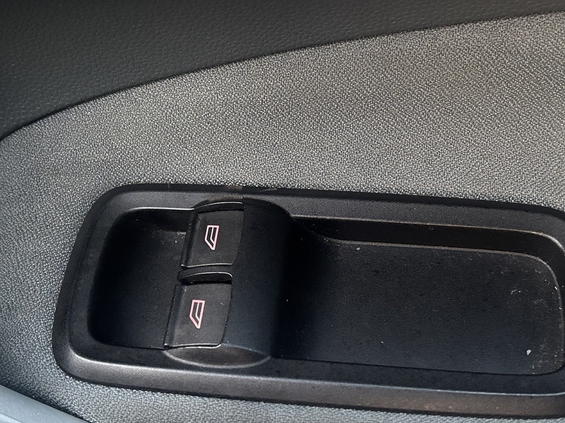 Used Ford Fiesta 2011 for sale - 77313792: Photo 25