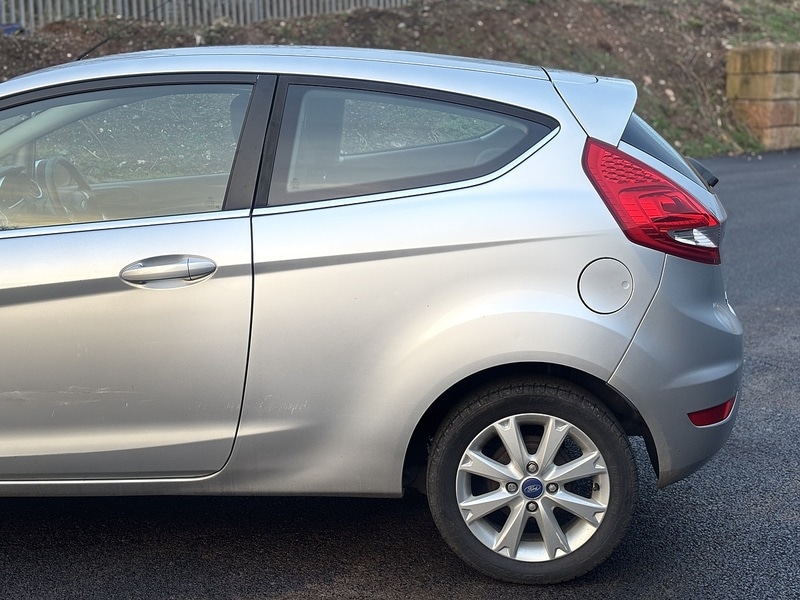 Used Ford Fiesta 2011 for sale - 77313792: Photo 8