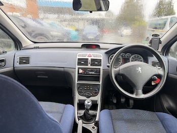 Used Peugeot 307 2004 for sale - 77475642: Photo