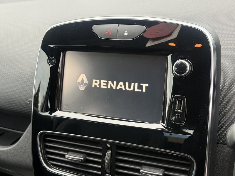 Used Renault Clio for sale - 78107372: Photo 22