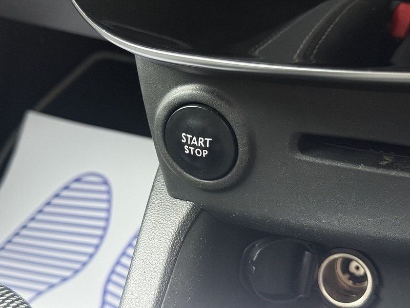 Used Renault Clio for sale - 78107372: Photo 31