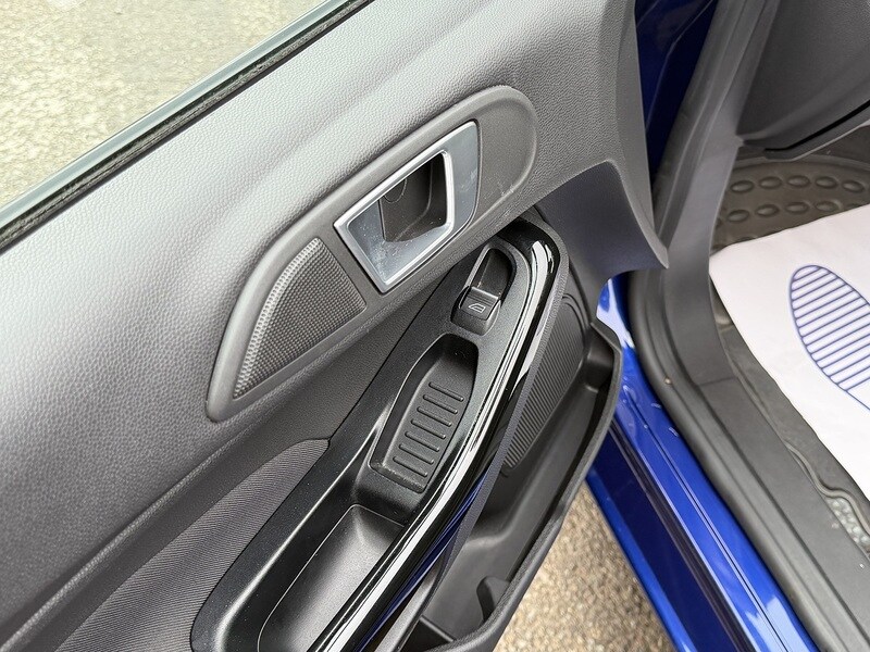 Used Ford Fiesta 2015 for sale - 77632267: Photo 40