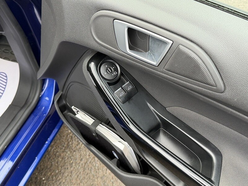 Used Ford Fiesta 2015 for sale - 77632267: Photo 48