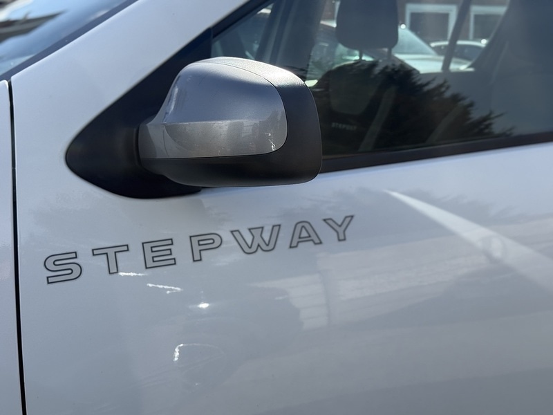 Used Dacia Sandero Stepway 2017 for sale - 78012721: Photo 17