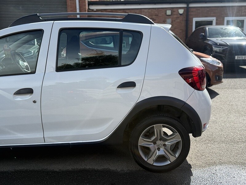 Used Dacia Sandero Stepway 2017 for sale - 78012721: Photo 31