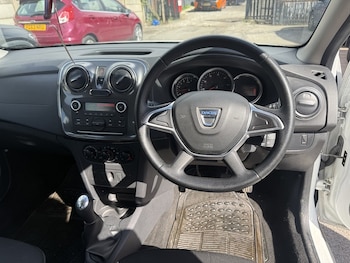 Used Dacia Sandero Stepway 2017 for sale - 78012721: Photo