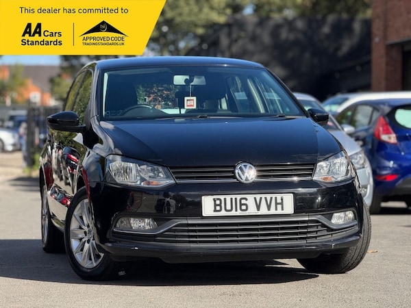 Used Volkswagen Polo 2016 for sale - 76261020: Photo 1