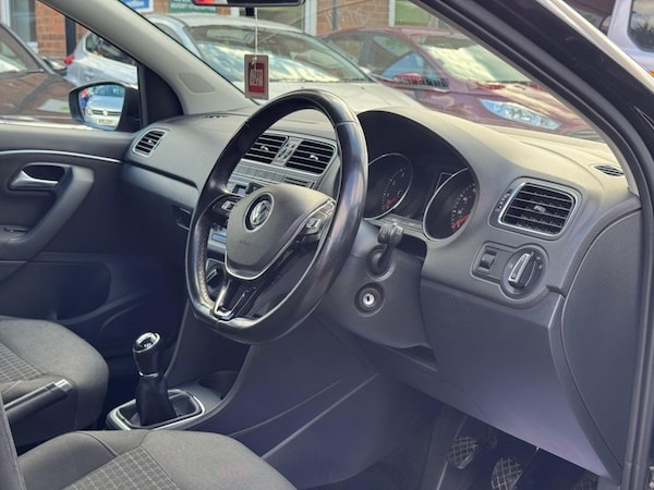 Used Volkswagen Polo 2016 for sale - 76261020: Photo 3