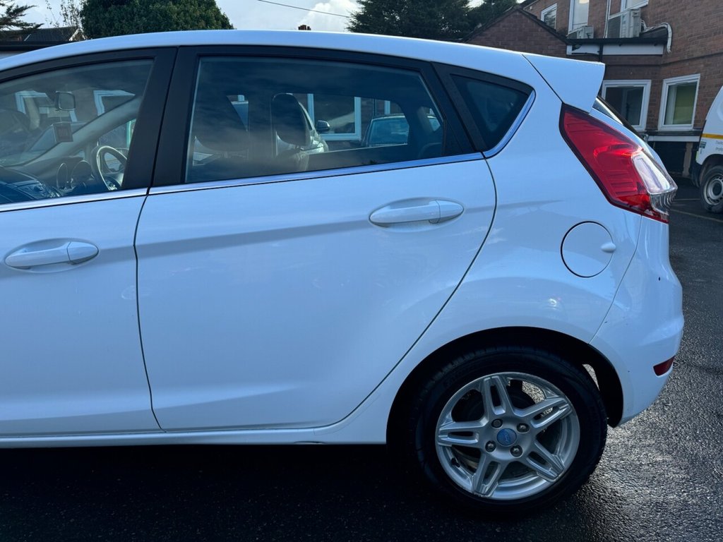 Used Ford Fiesta 2013 for sale - 76376005: Photo 24