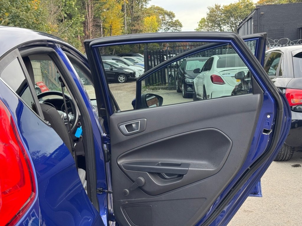 Used Ford Fiesta 2015 for sale - 76345579: Photo 21