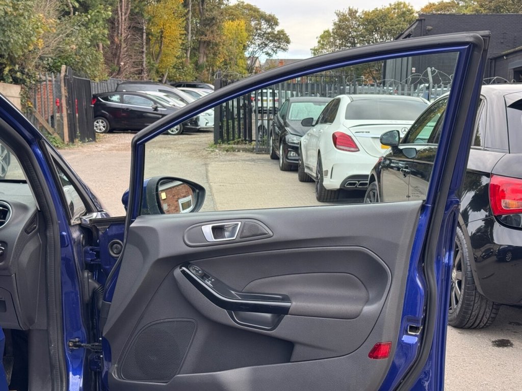 Used Ford Fiesta 2015 for sale - 76345579: Photo 22