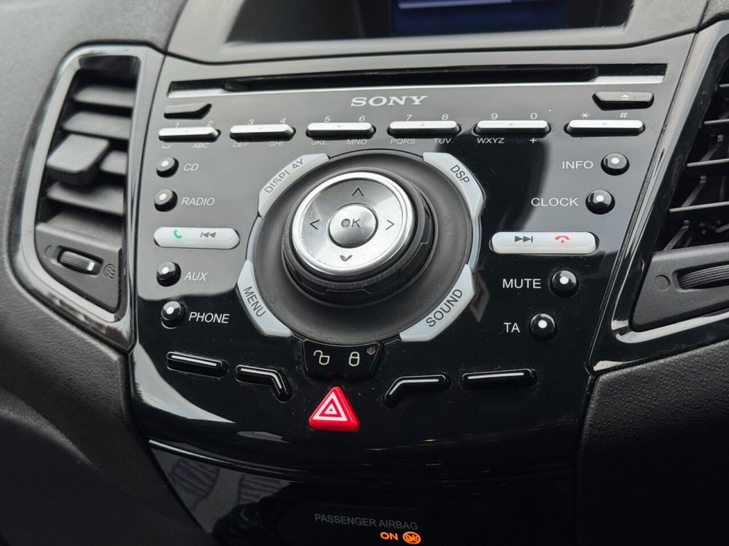 Used Ford Fiesta 2015 for sale - 76345579: Photo 44