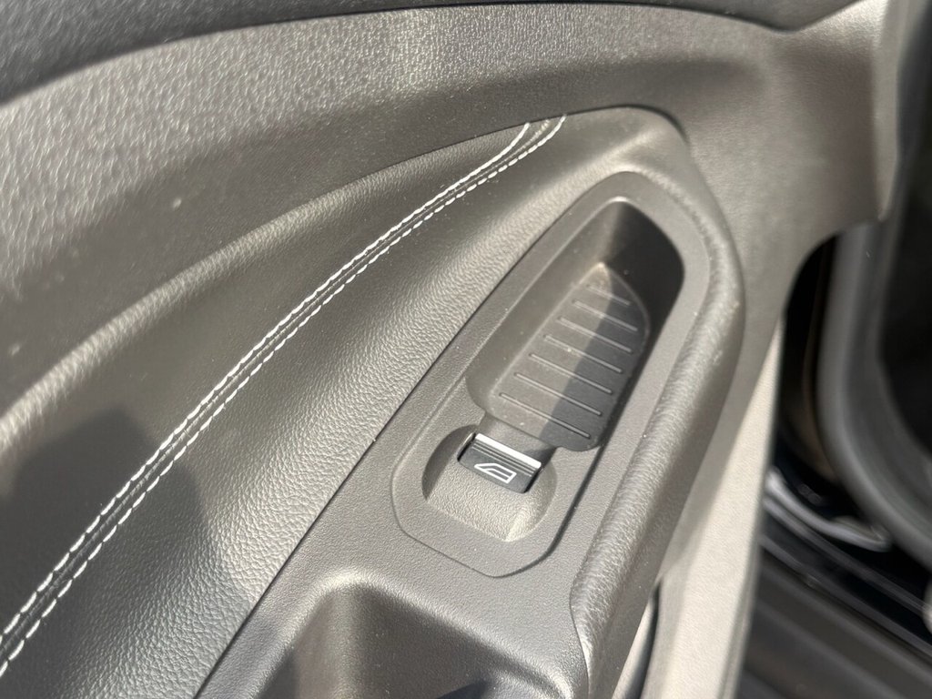 Used Ford C-Max 2015 for sale - 76256105: Photo 27