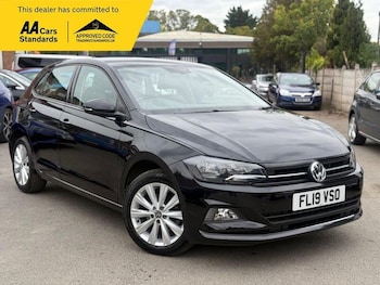 Used Volkswagen Polo 2019 for sale - 77149376: Photo
