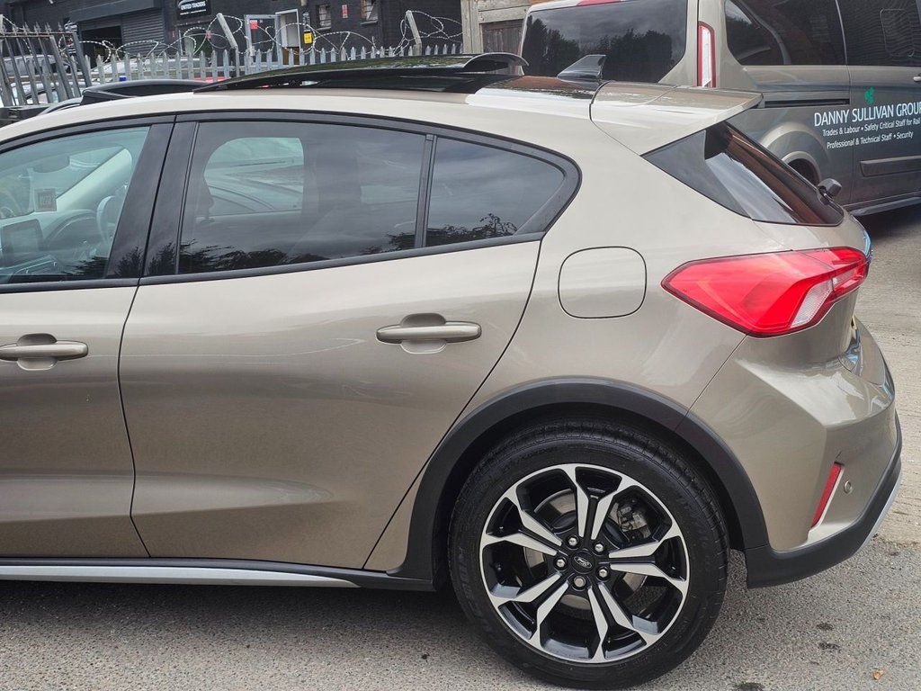Used Ford Focus 2019 for sale - 76256046: Photo 16