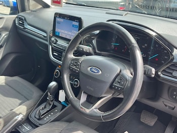 Used Ford Fiesta 2017 for sale - 79608210: Photo