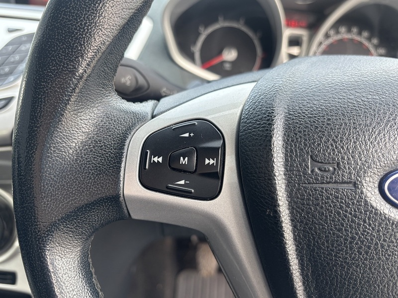 Used Ford Fiesta 2011 for sale - 77651127: Photo 21