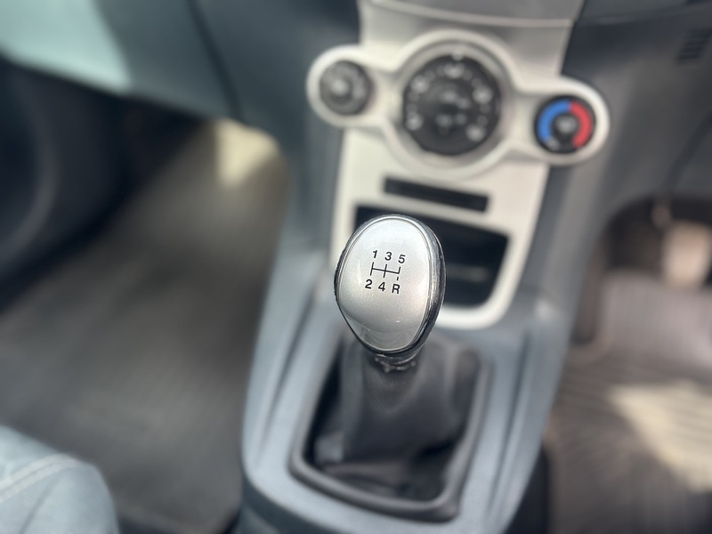 Used Ford Fiesta 2011 for sale - 77651127: Photo 24