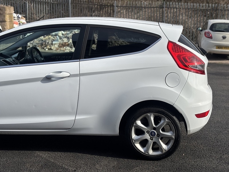 Used Ford Fiesta 2011 for sale - 77651127: Photo 7