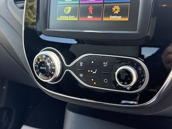 Used Renault Captur 2020 for sale - 78354259: Photo