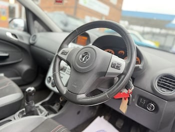 Used Vauxhall Corsa 2012 for sale - 77398863: Photo