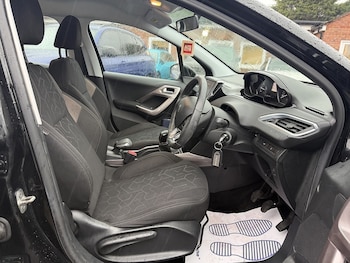 Used Peugeot 2008 2015 for sale - 77149291: Photo