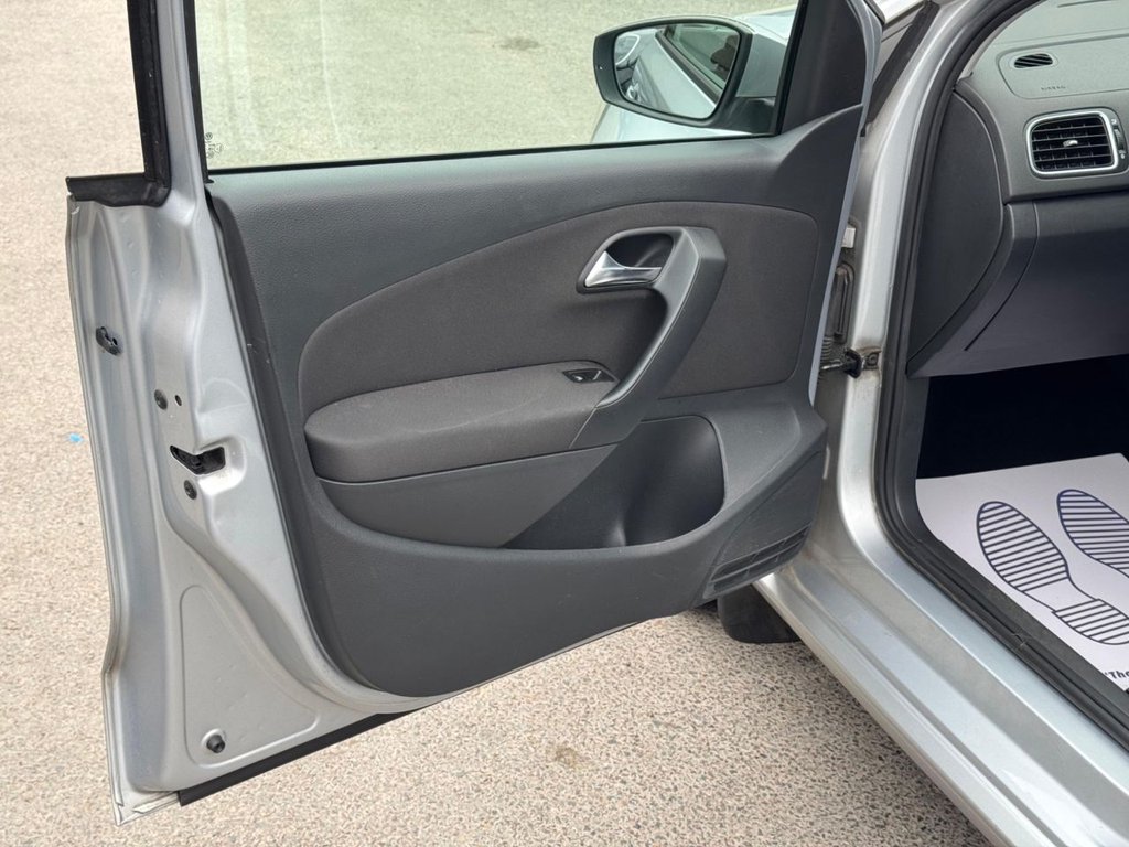 Used Volkswagen Polo 2010 for sale - 76256770: Photo 38