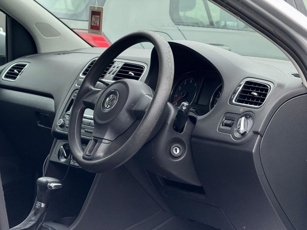 Used Volkswagen Polo 2010 for sale - 76256770: Photo 4