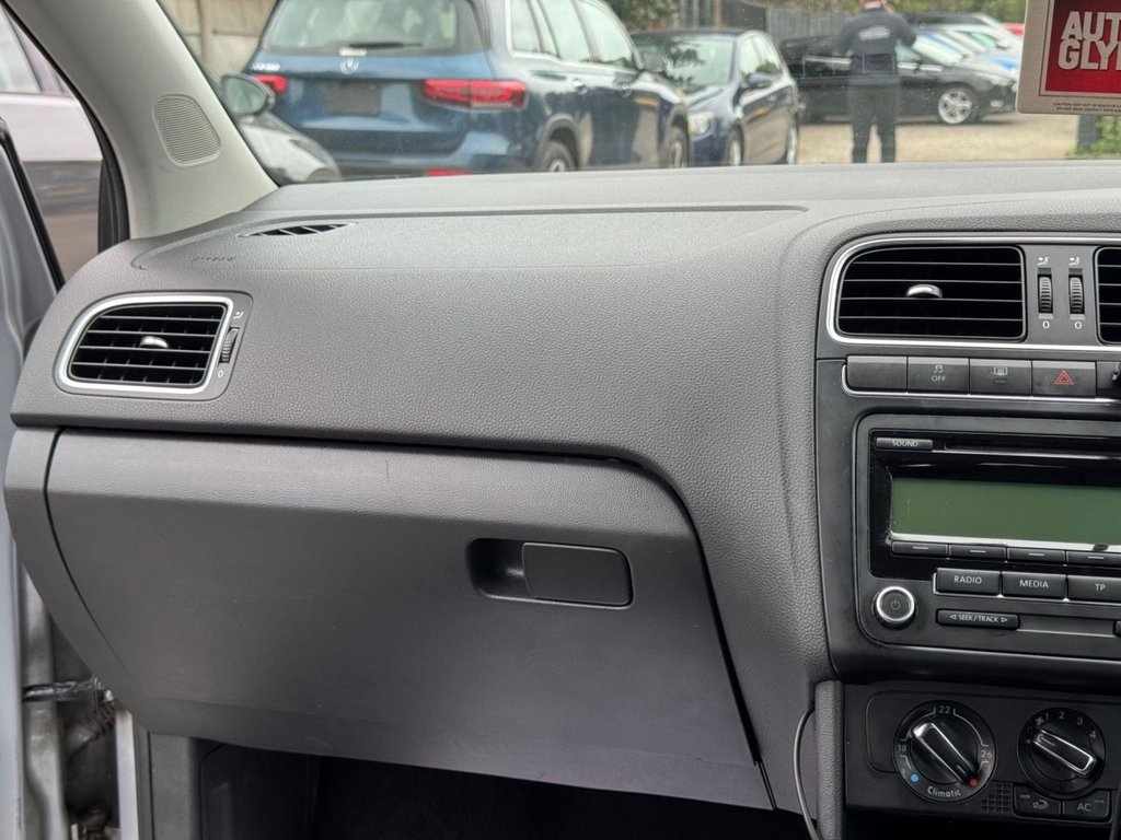 Used Volkswagen Polo 2010 for sale - 76256770: Photo 48