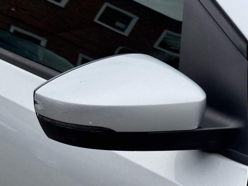 Used Volkswagen Polo 2010 for sale - 76256770: Photo 6