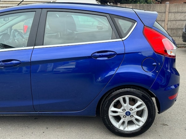 Used Ford Fiesta 2014 for sale - 76297145: Photo 13