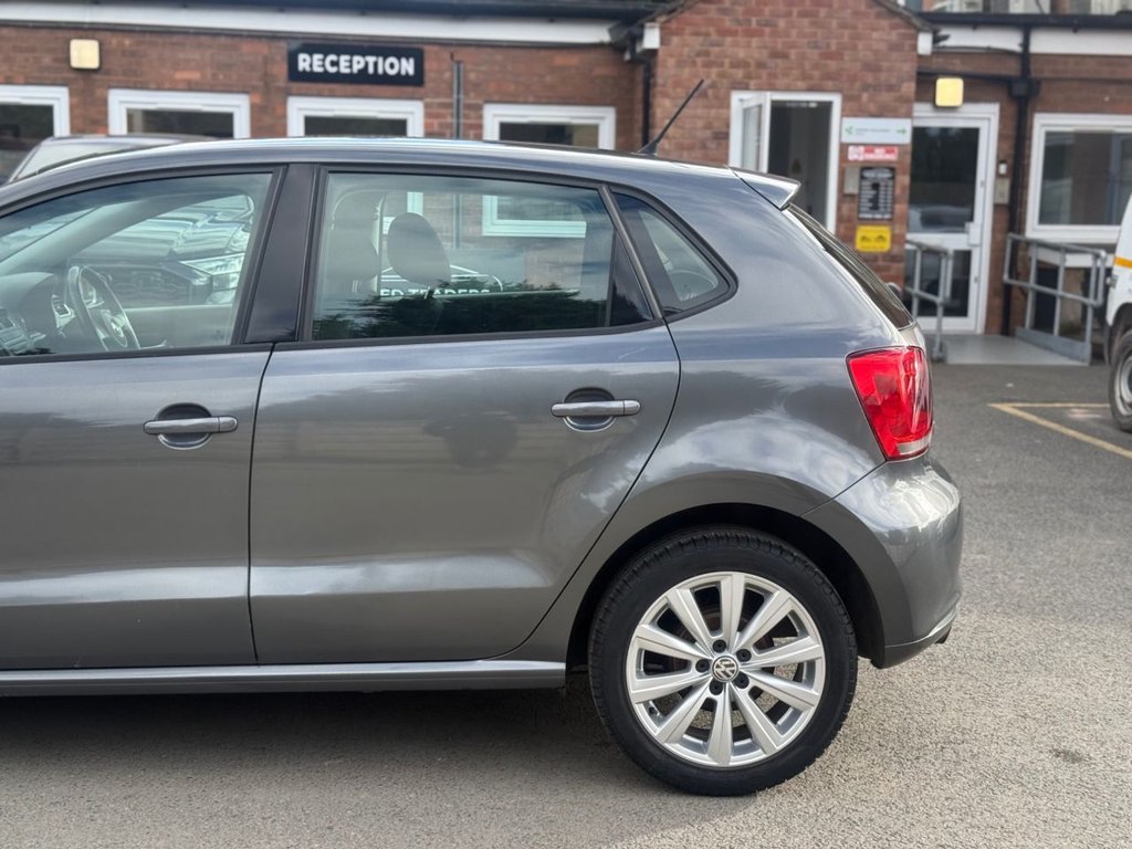 Used Volkswagen Polo 2011 for sale - 76367953: Photo 13
