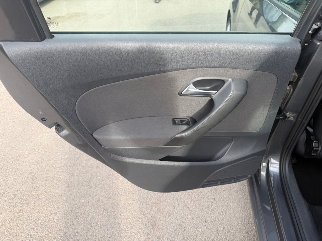 Used Volkswagen Polo 2011 for sale - 76367953: Photo 17