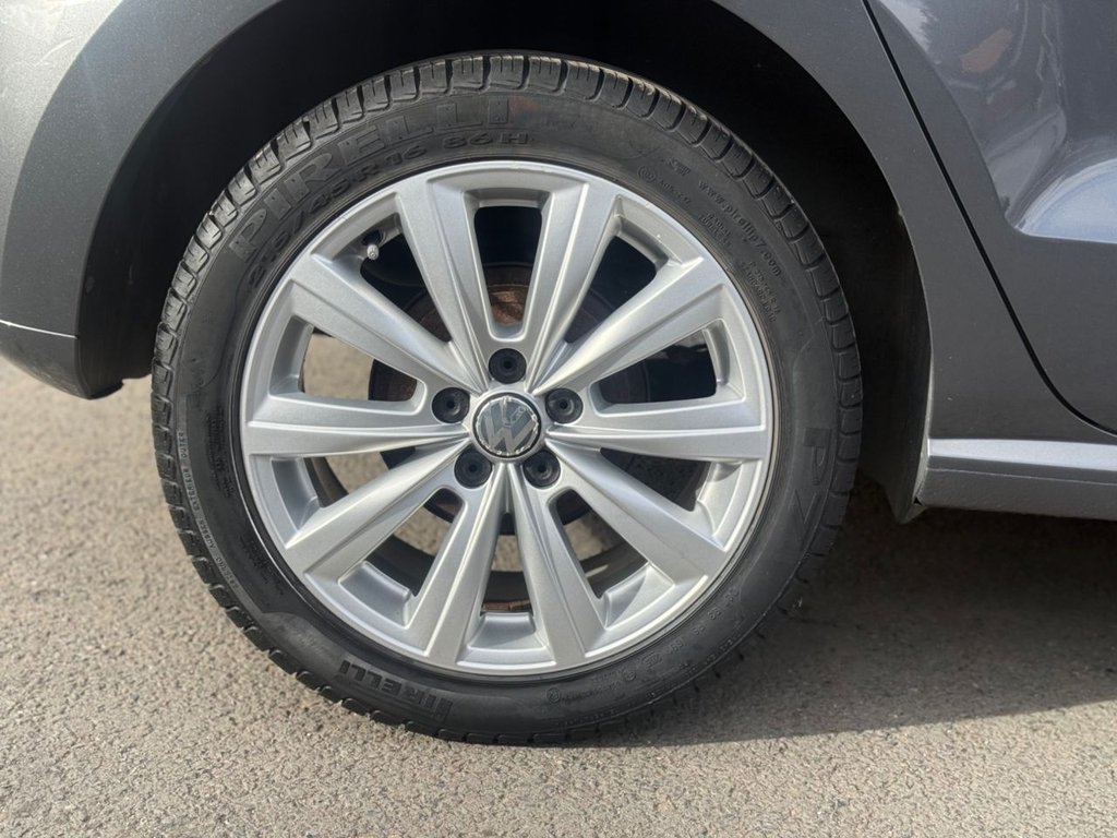 Used Volkswagen Polo 2011 for sale - 76367953: Photo 33