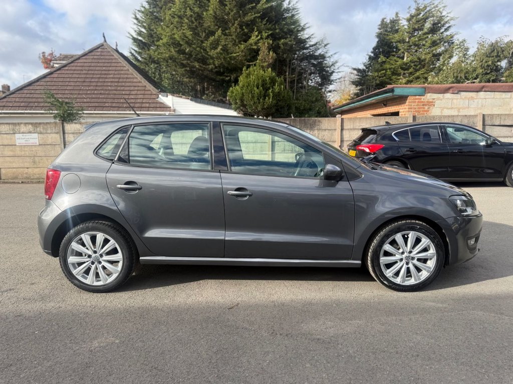 Used Volkswagen Polo 2011 for sale - 76367953: Photo 6