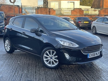 Used Ford Fiesta 2018 for sale - 77245068: Photo