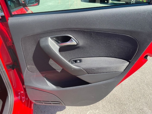 Used Volkswagen Polo 2013 for sale - 76260999: Photo 28