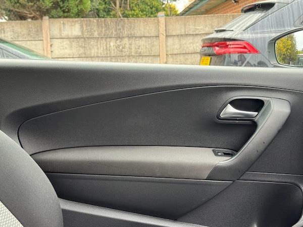 Used Volkswagen Polo 2013 for sale - 76267077: Photo 22